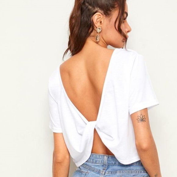 SHEIN Tops - NWT Women's Twist Back Solid Crop T-Shirt
